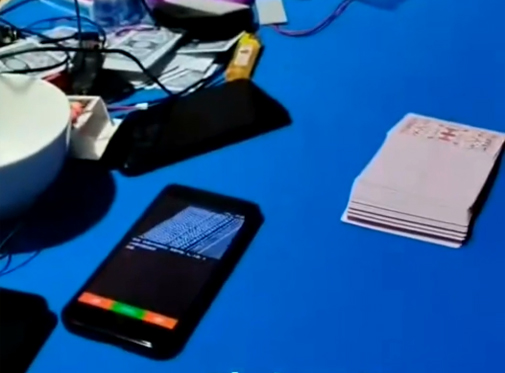 ������V12��ͷ